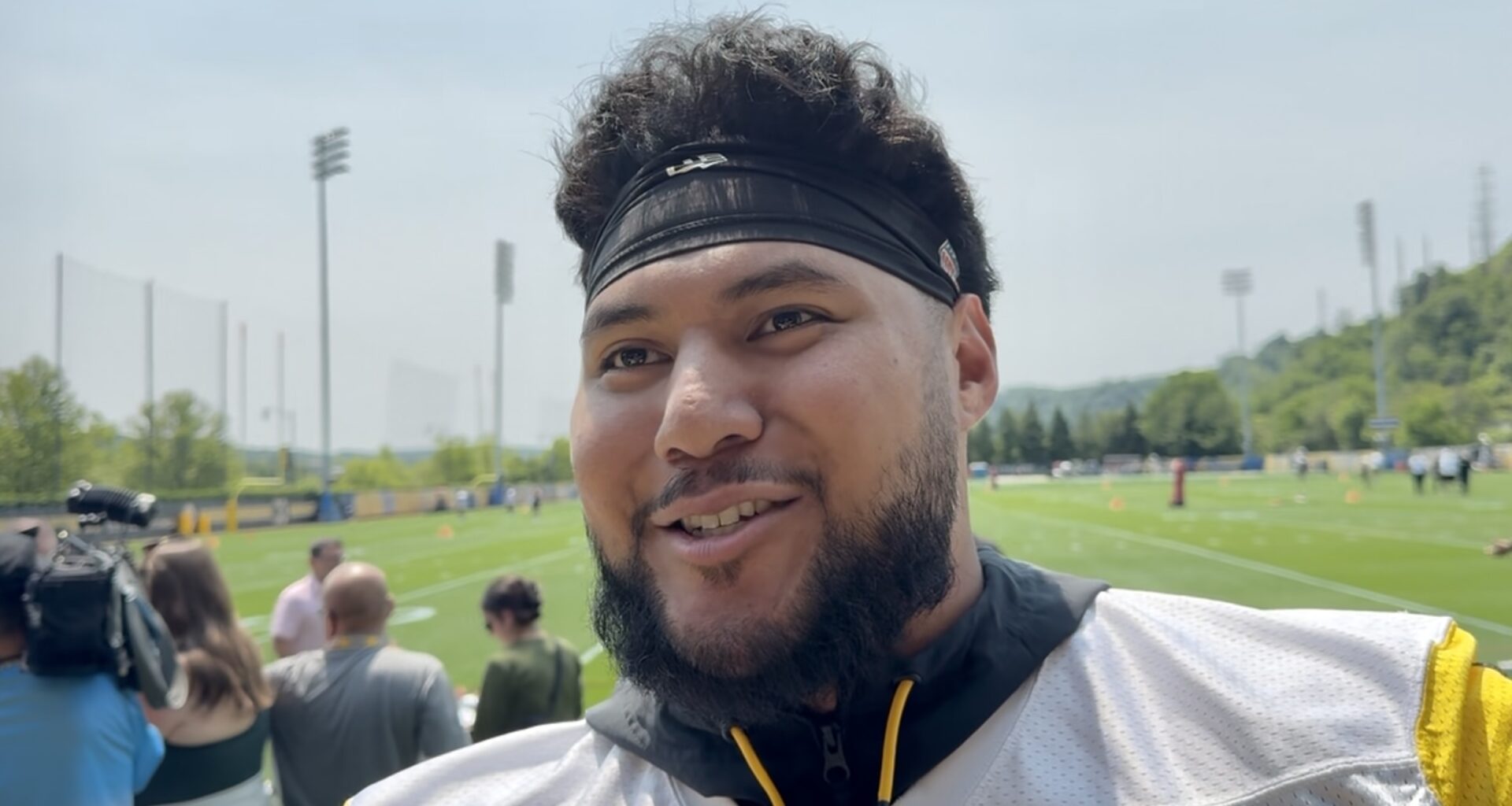 Troy Fautanu's 55-snap foundation fuels Steelers' right tackle